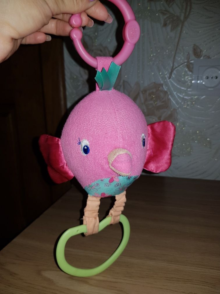 Игрушка в коляску птичка звенит