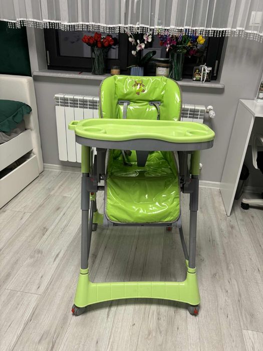 Fotelik/krzeselko do karmienia