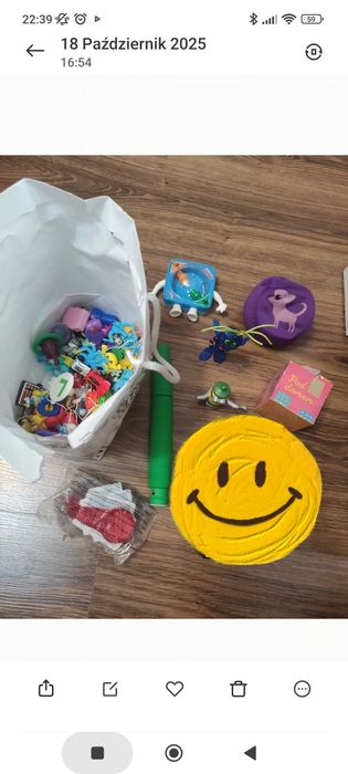 Zabawki różne, małe