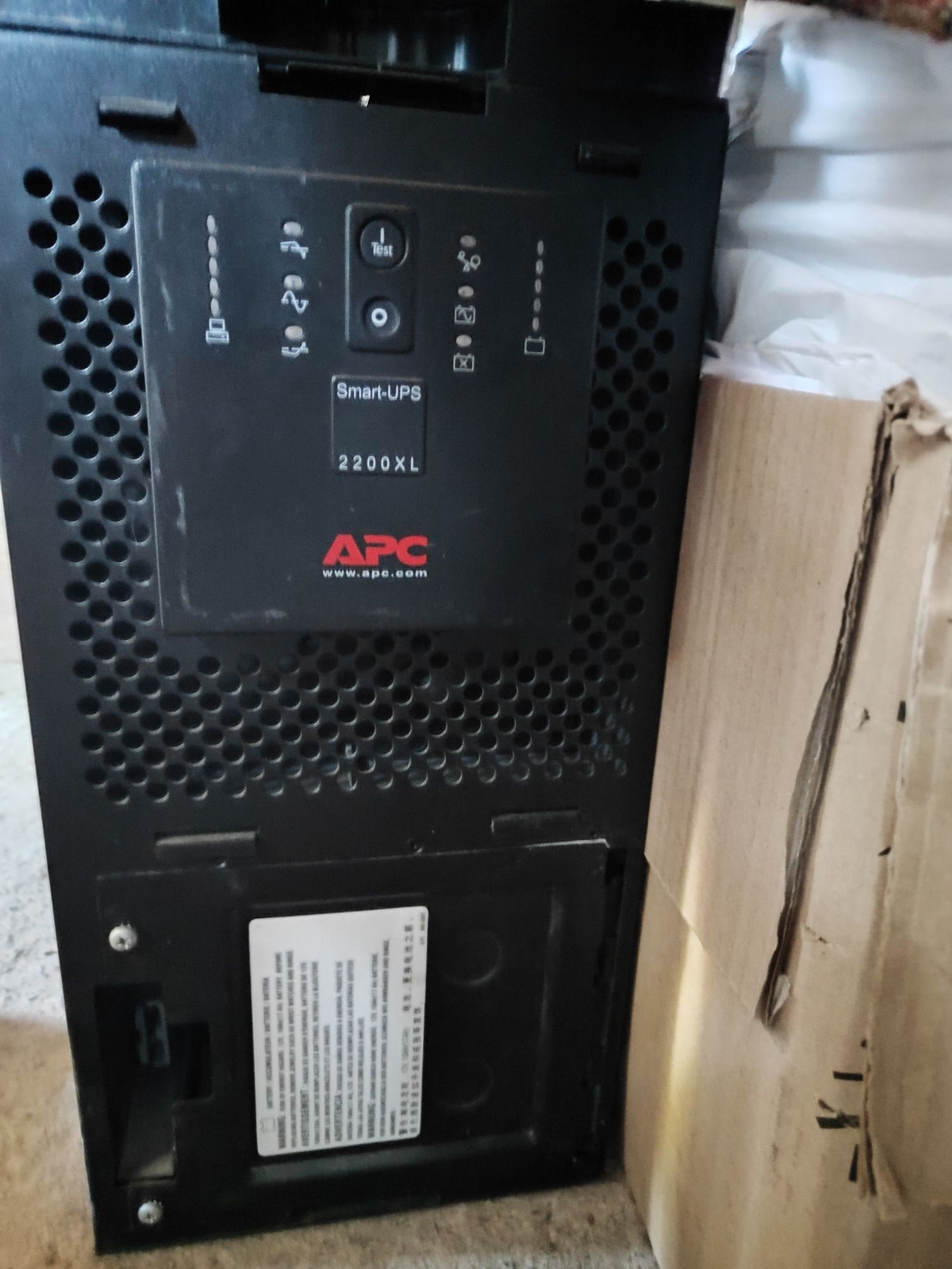 ДБЖ APC Smart-UPS 2200XL