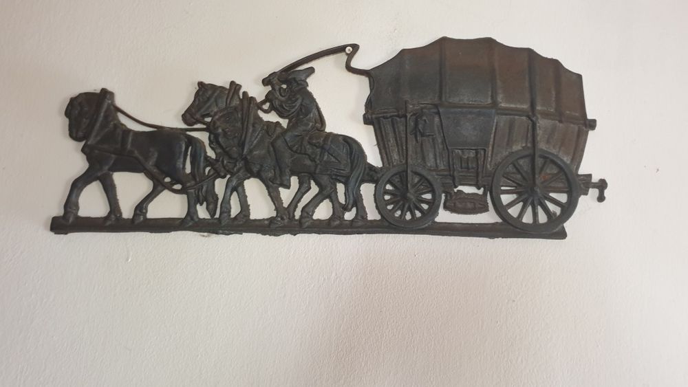 Zeliwny odlew woźnica