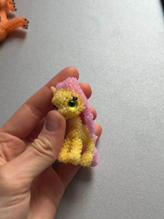 Вироби з бісеру.ТОРГ Є