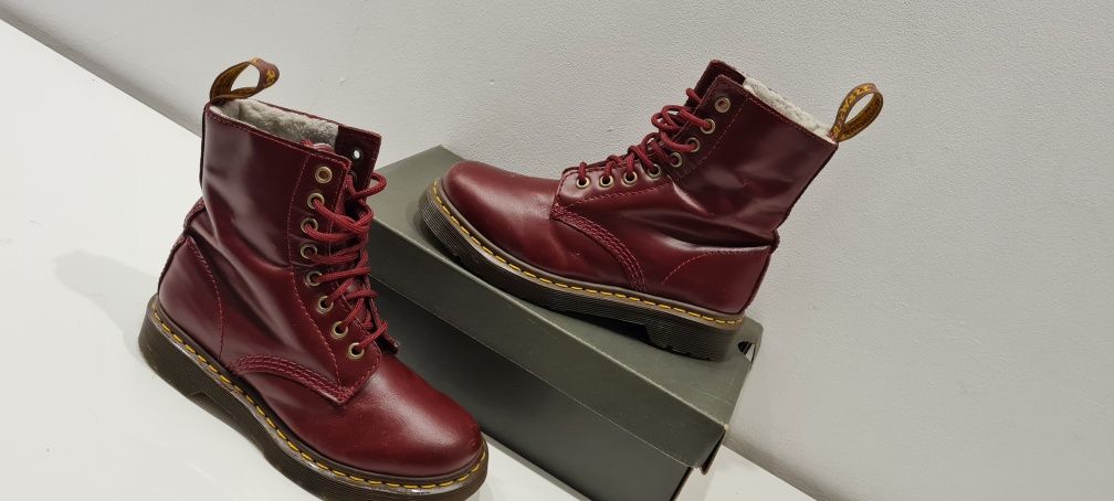 Nowe oryginalne skórzane ocieplane Dr Martens gwarancja nowy model