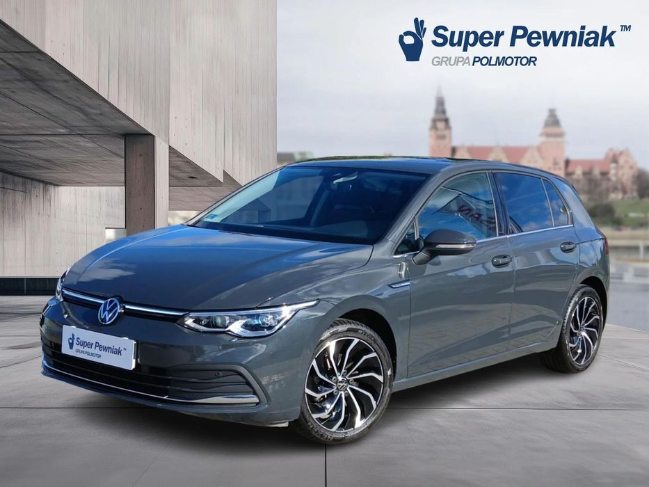 Volkswagen Golf 1.5 eTSI 130KM BEZWYPADKOWY serwisowany 1 WŁAŚCICIEL salon PL