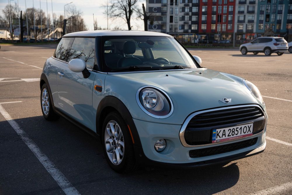 Mini Cooper Hatch F56 2014