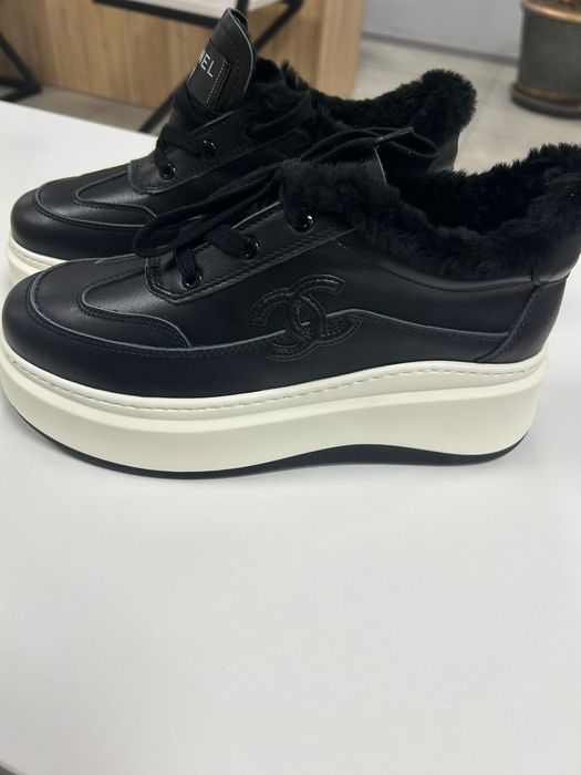 Жіноче взуття CHANEL, на хутрі