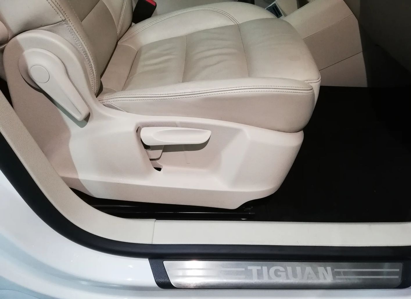 Volkswagen Tiguan 2.0 TDI DPF Ексклюзивна технологія BlueMotion