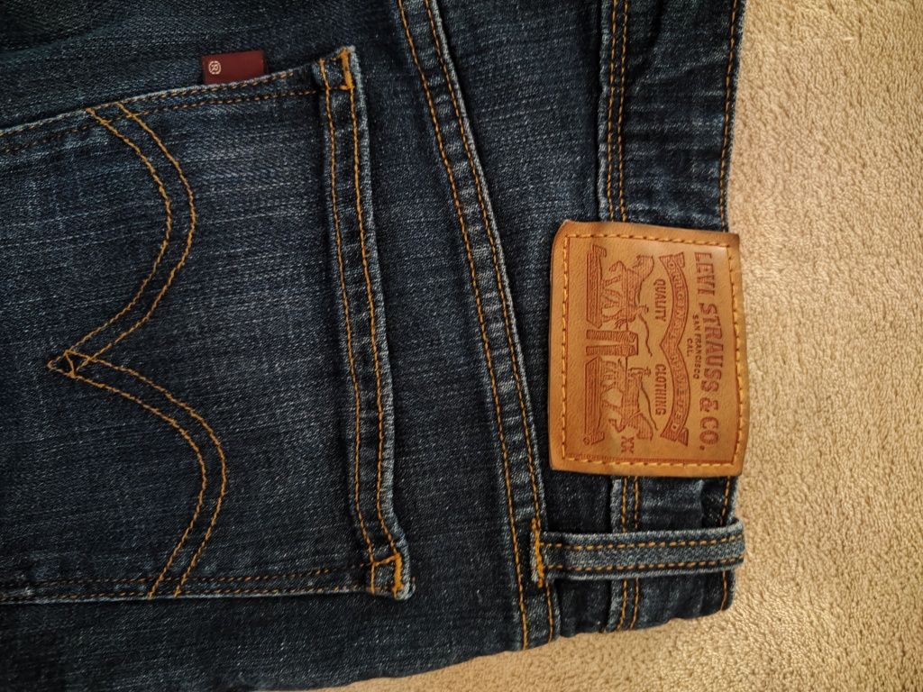 Levi's spodnie jeansy Levis W27