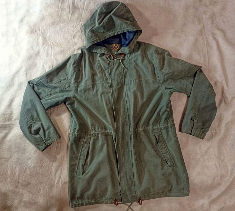 Куртка-парка на мембране фирмы Timberland.