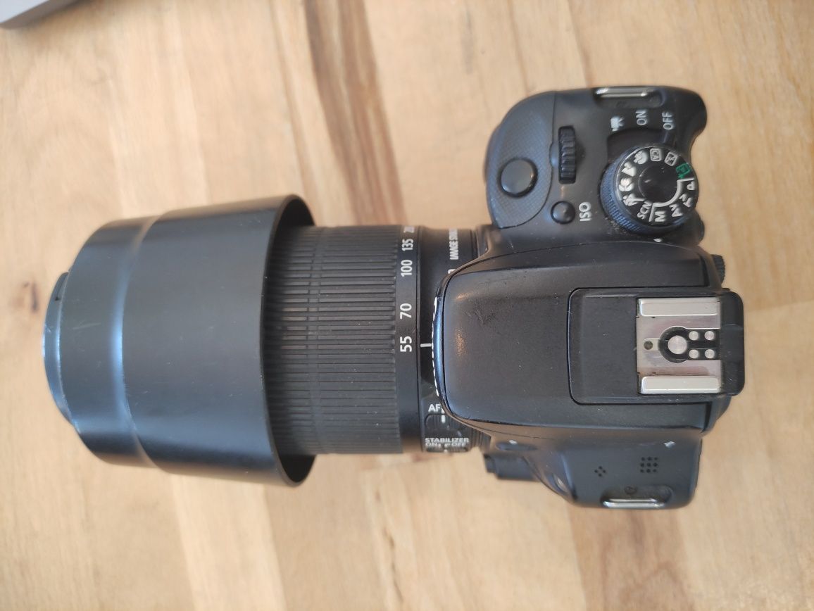 Canon EOS 100d com 55-250mm lente
