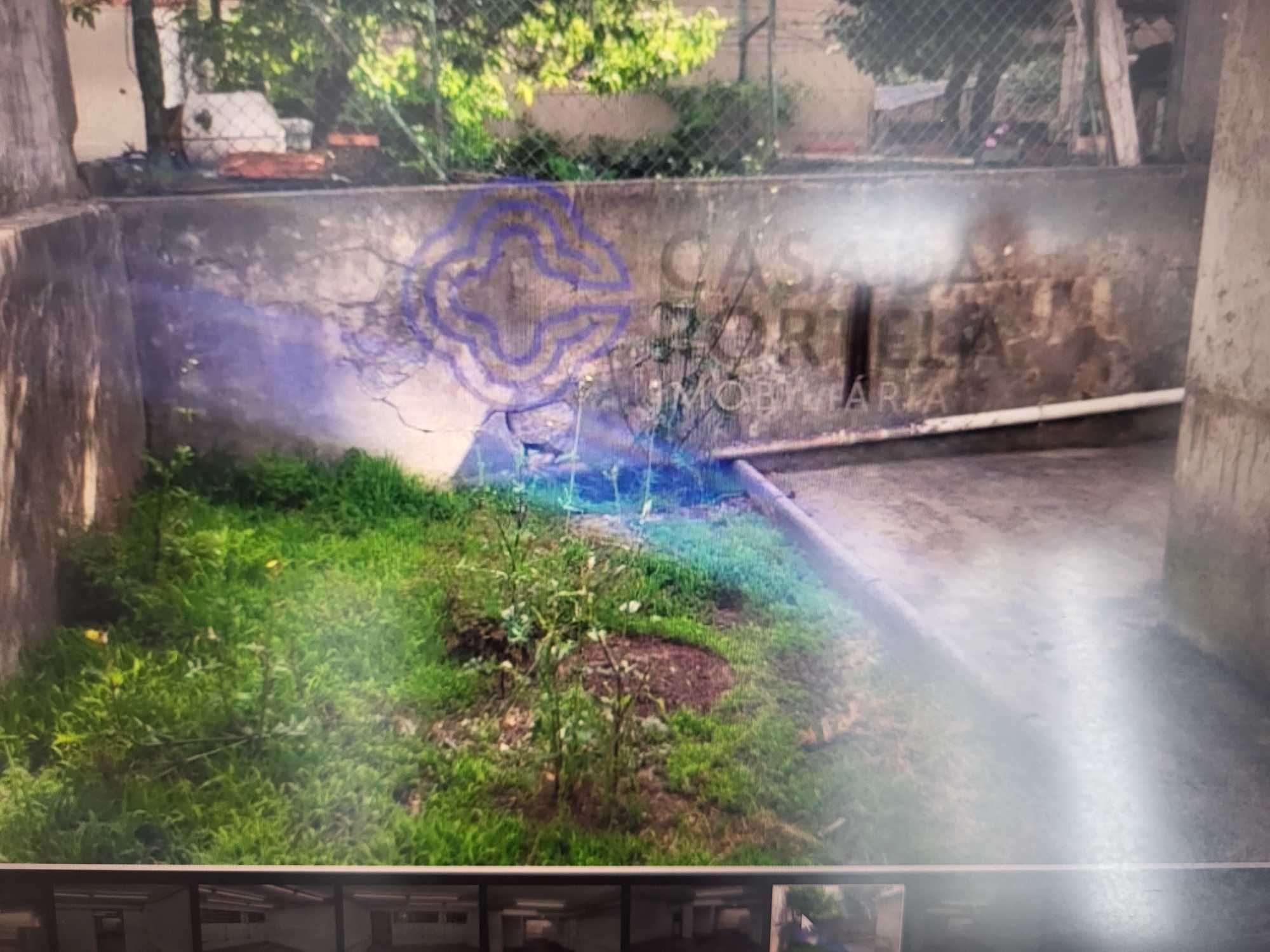 loja 2 frentes 2 pisos armazém e jardim porto
