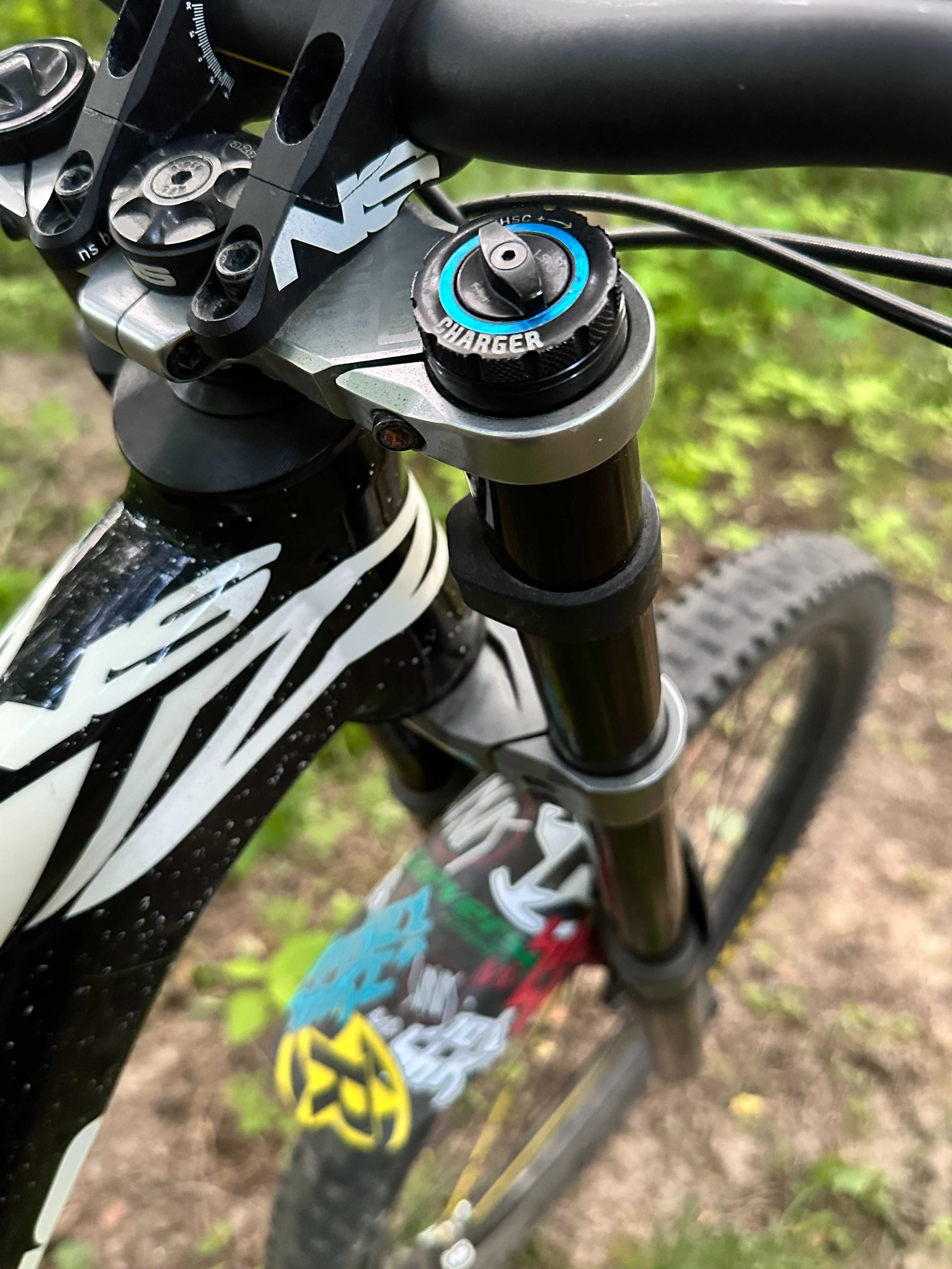 NS Bikes Fuzz 27.5 M Dh Boxxer ultimate, Fox Kasihma Shimano saint/zee