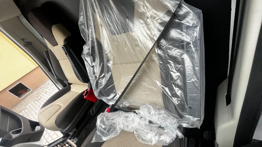 Fotele kamper Ducato obrotowe komplet nowe