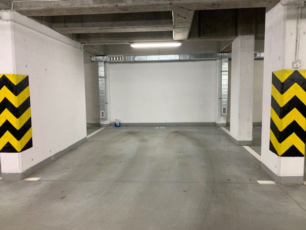 Wynajmę duże miejsce w hali garażowej - Poznań, Podolany, Jasielska