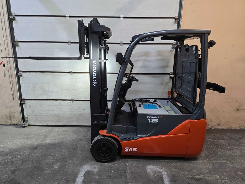 Навантажувач вилковий, електричний Toyota 1.8 тонн Li-ion