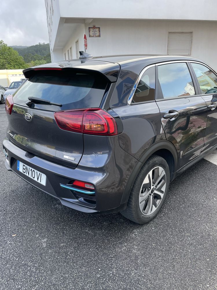KIA E-Niro 64 kWh  sempre carregado em casa
