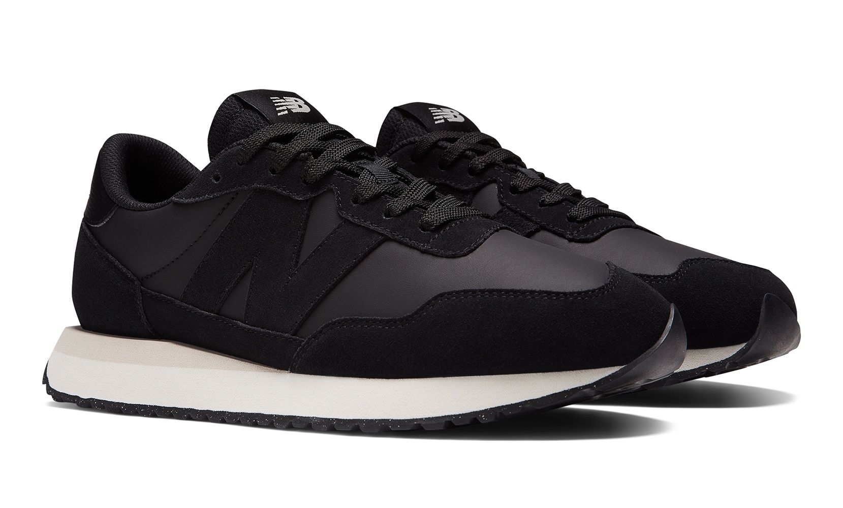 Кросівки New Balance 237. Розмір 45-46