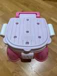Nocnik podstawka Fisher Price interaktywny grający z fanfarami