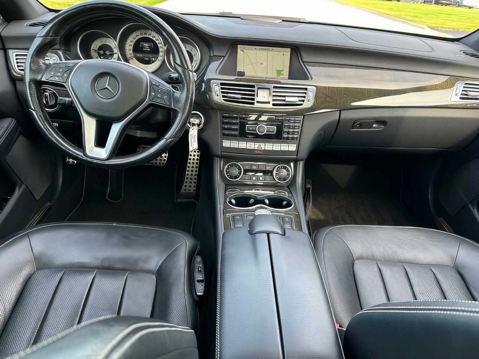 Mercedes-Benz CLS CLS 550 4MATIC      2014