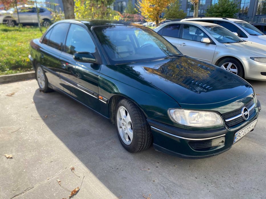 Авто Opel Omega 2.5D, автомат, зимова резина, клімат та шкіра салон