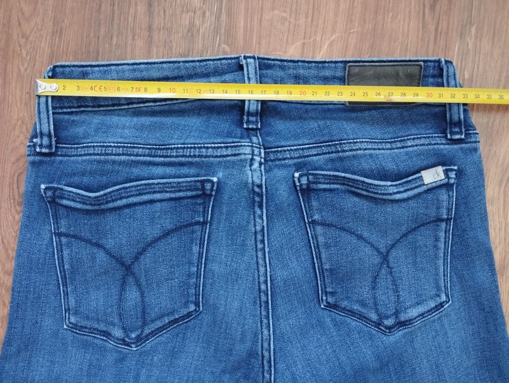 Jeansy Calvin Klein 28/30