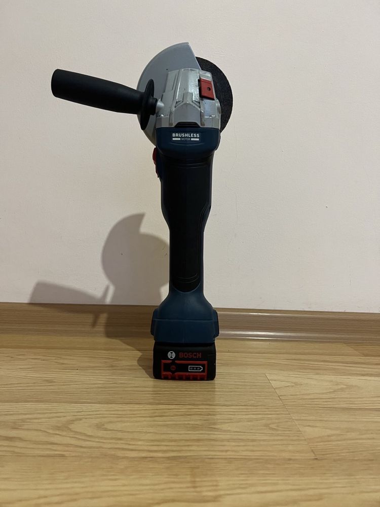 Продам електро болгарку BOSCH GWS 18v -10