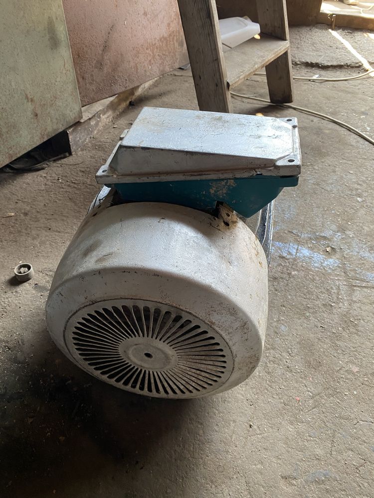 Електро двигун 15kw