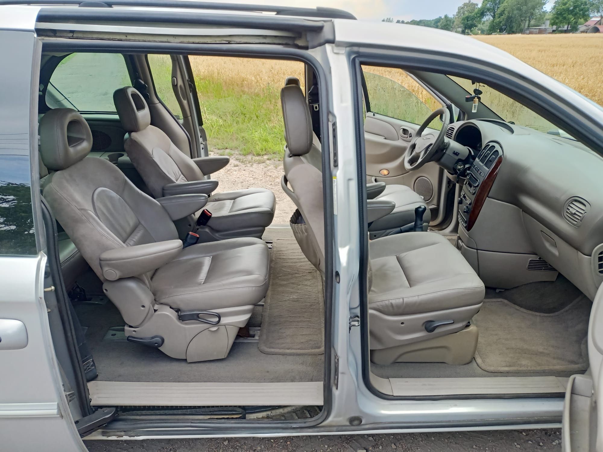Chrysler grand Voyager 2.5 crd van 6 osób zamiana
