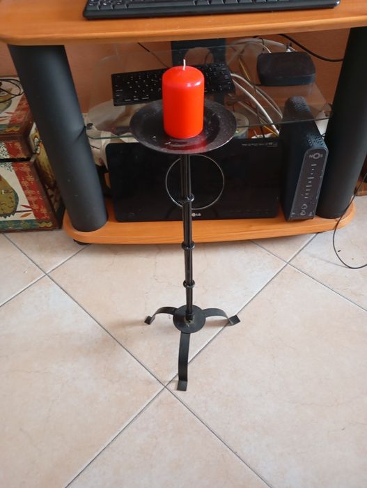 Porta velas de cheiro tipo tripe