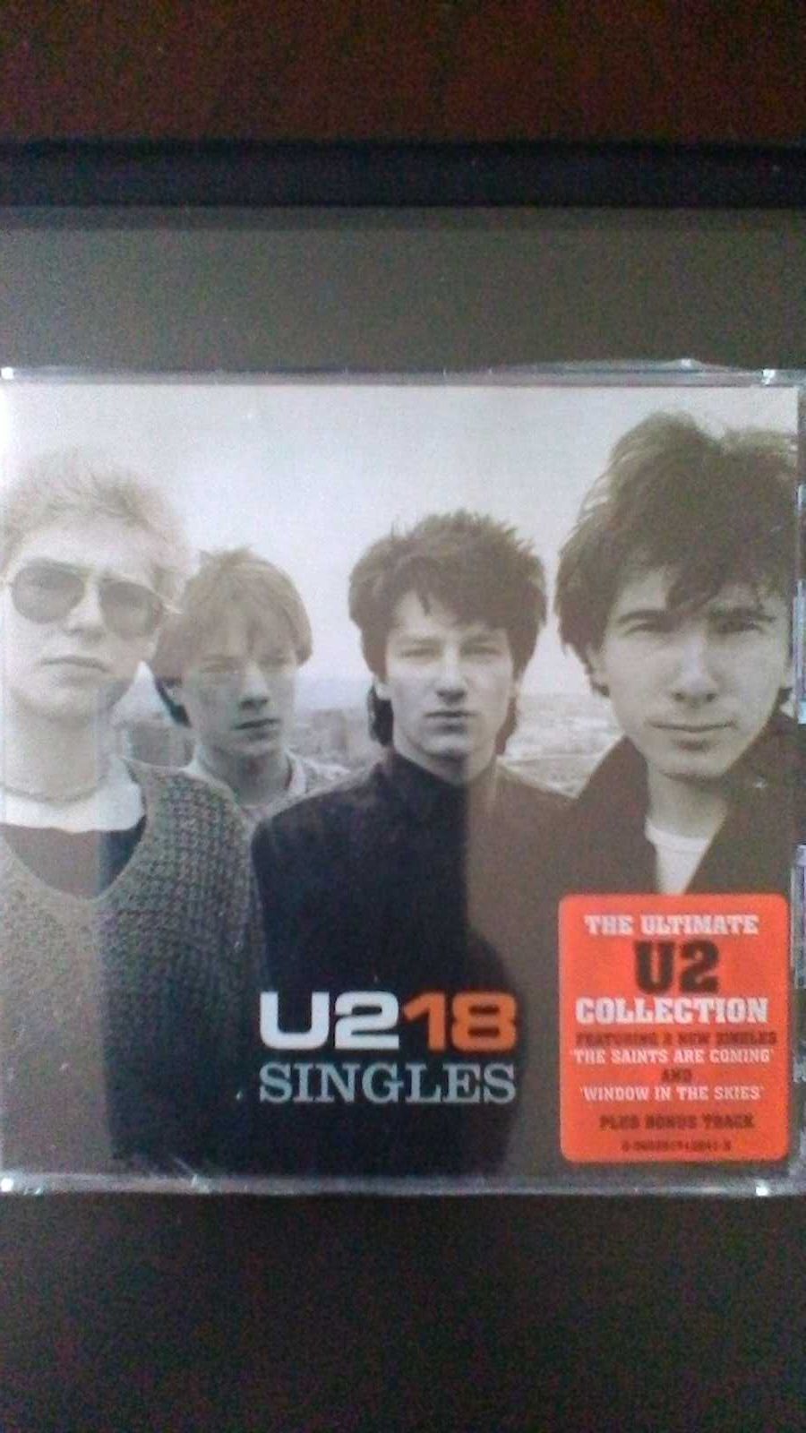 U2-- -18 Singles Cd Novo ainda SELADO