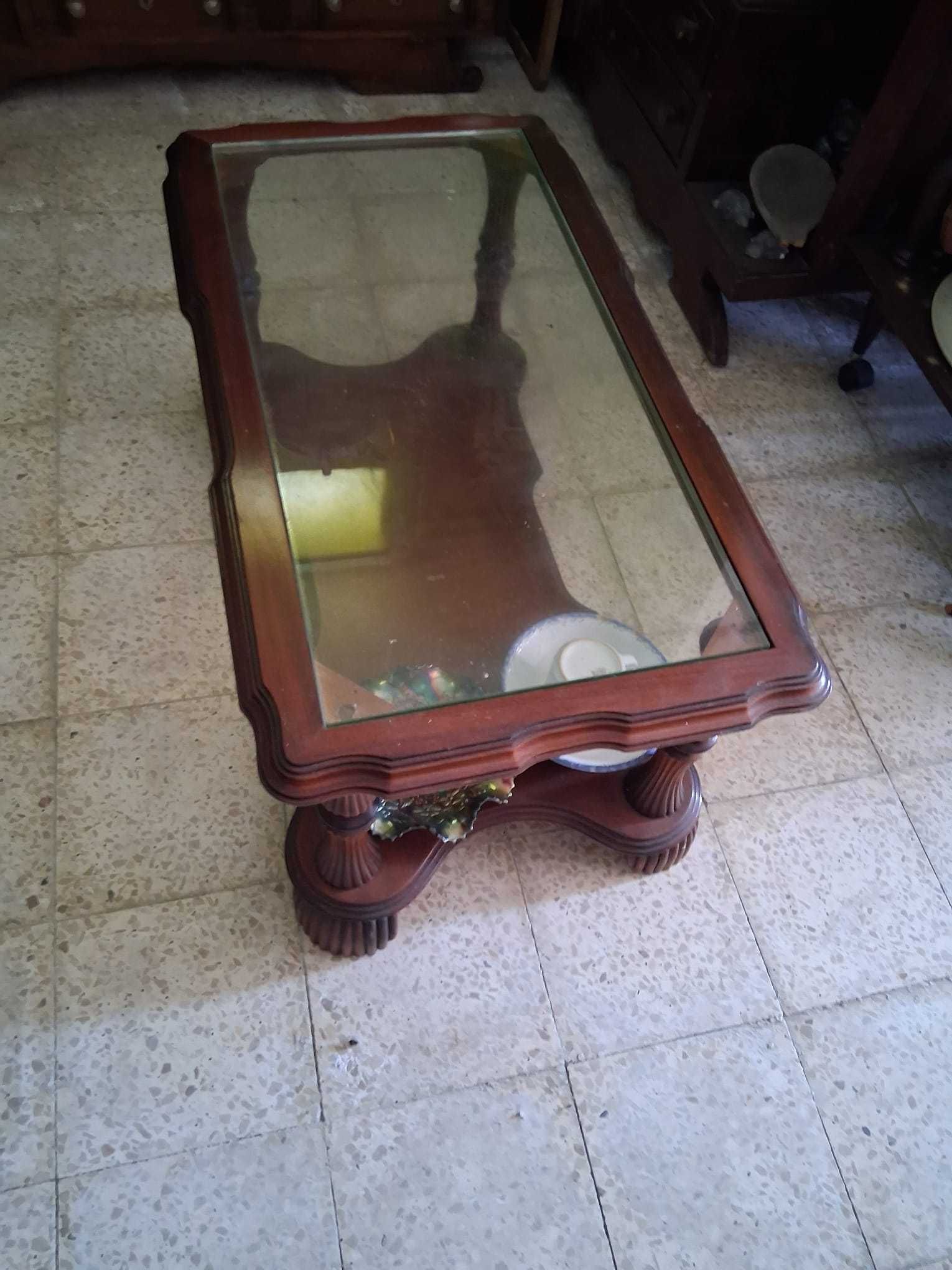 Moveis antigos em bom estado