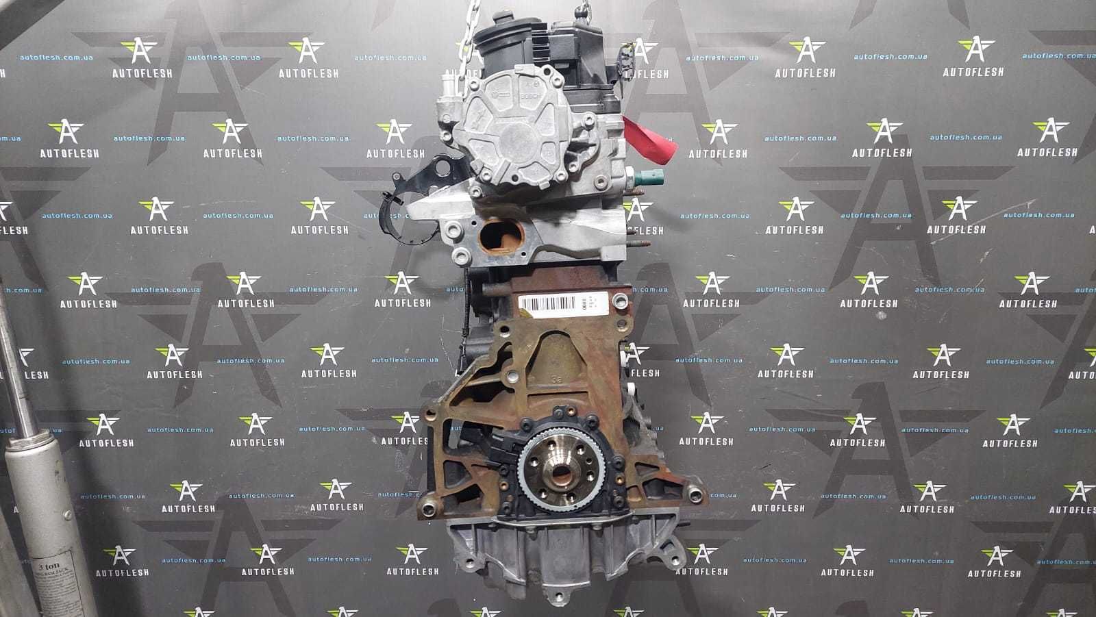 Двигун 1.6 tdi CAY CAYC VAG VW Audi Seat Skoda 03L100090P 03L100104D
