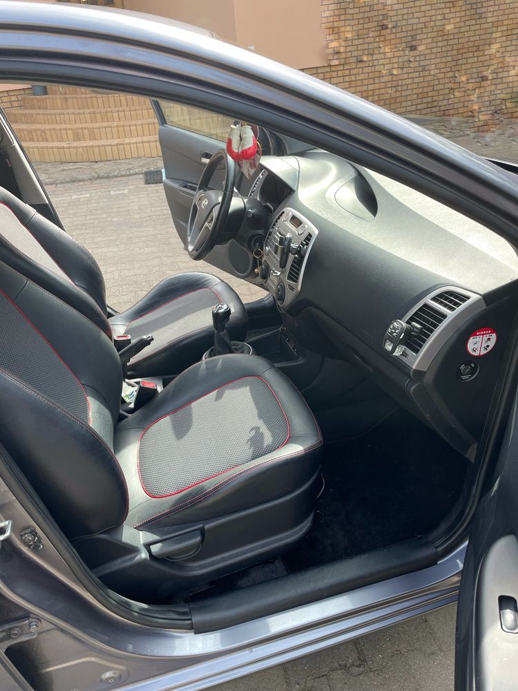 Hyundai i20 wersja premium 1.4