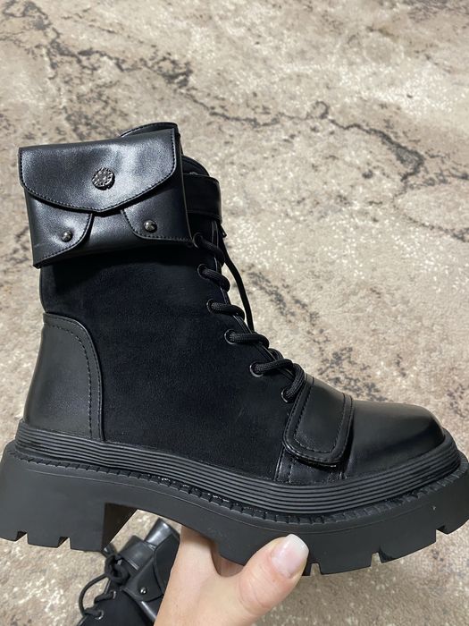 Ботінки 38 р на флісі