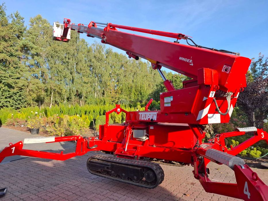 Podnośnik koszowy gąsienicowy pająk