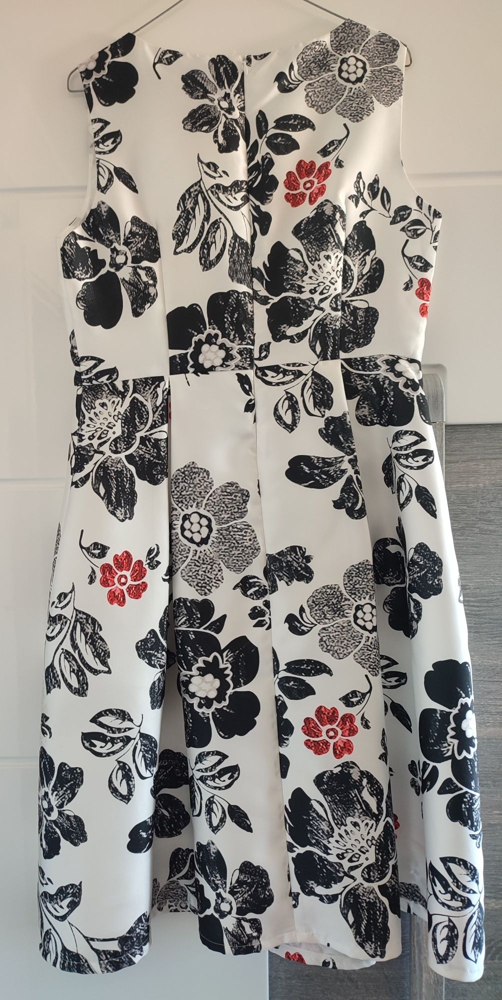 Vestido da Sweet Miss; tamanho L