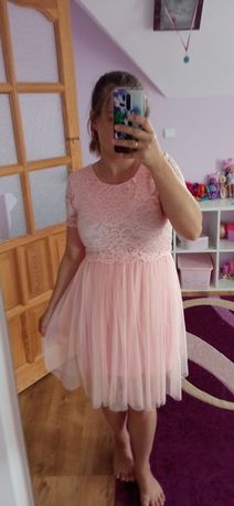 Różowa sukienka na wesele