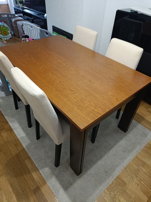 Conjunto de Mesa de Sala Cerejeira e Castanho com 4 cadeiras