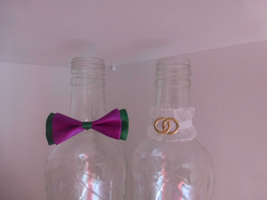 Zawieszki na alkohol wódkę muszki na gumce 110 szt. zielono-śliwkowe