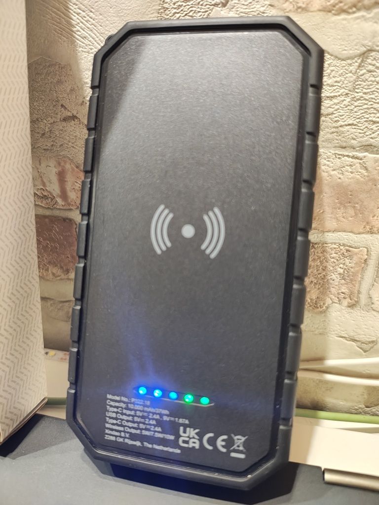 Захисний Power bank XD 10000mah 37WH бездротова, соняшна зарядка новий