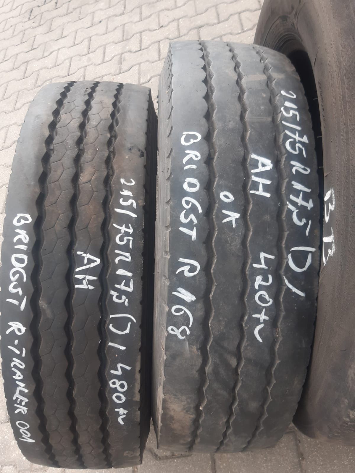 Para 215/75R17.5 J Bridgestone