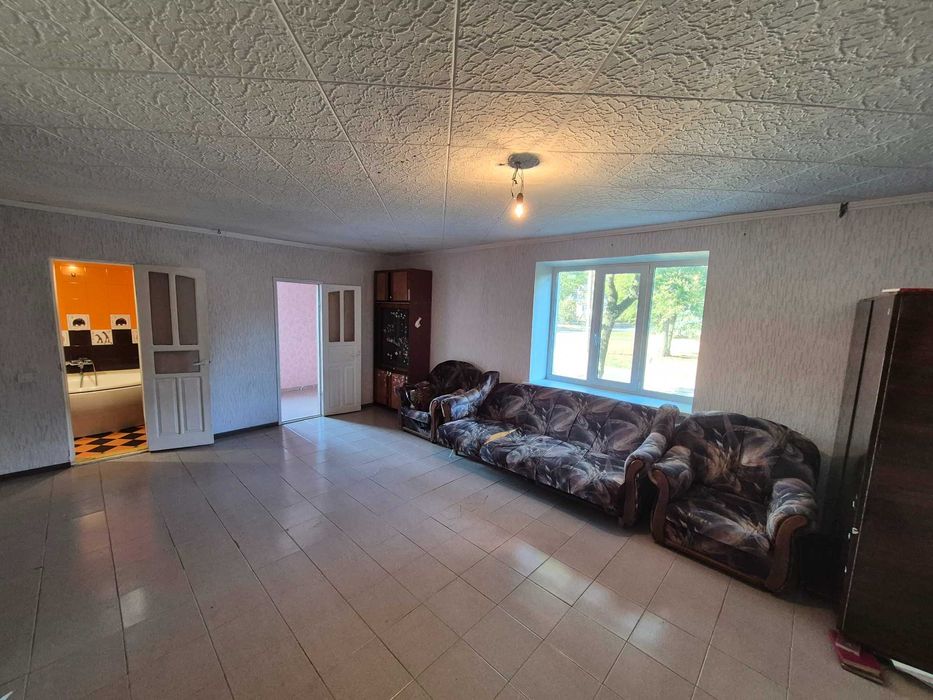 Автономное отопление! 4комн. квартира. Центр Лозовой.Можно под офис.