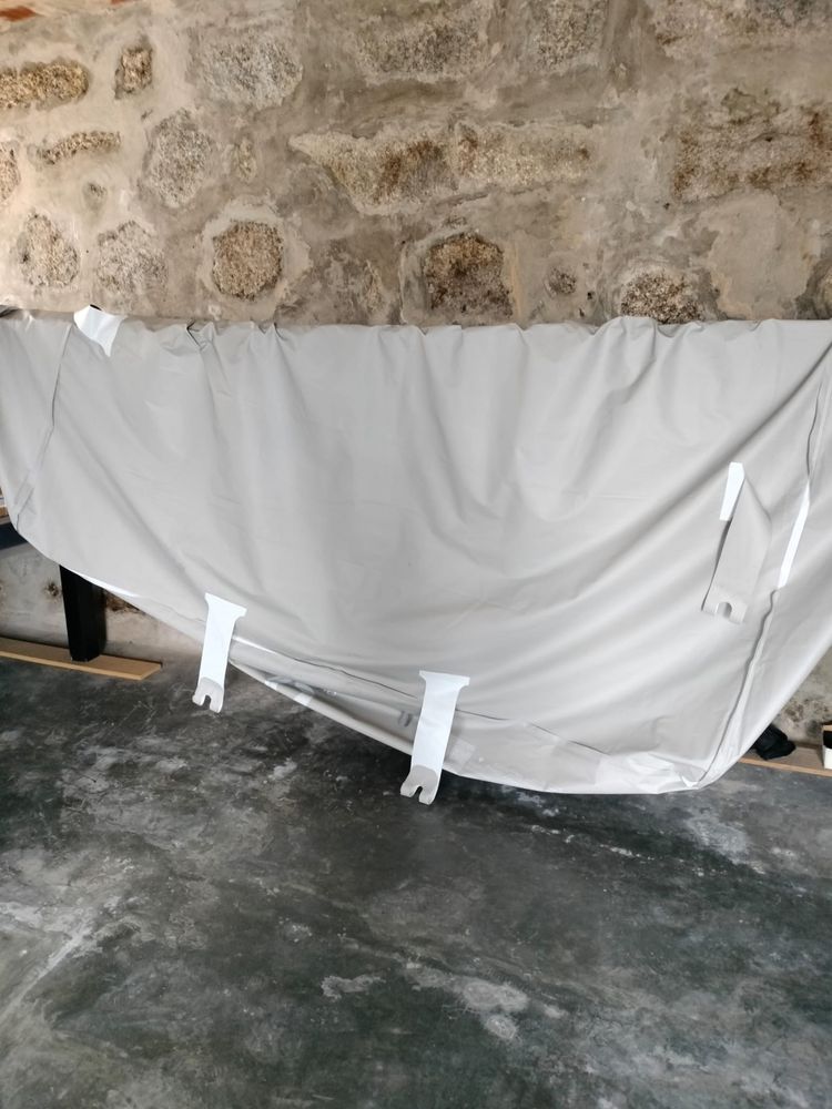 Piscina mais espreguicadeiras