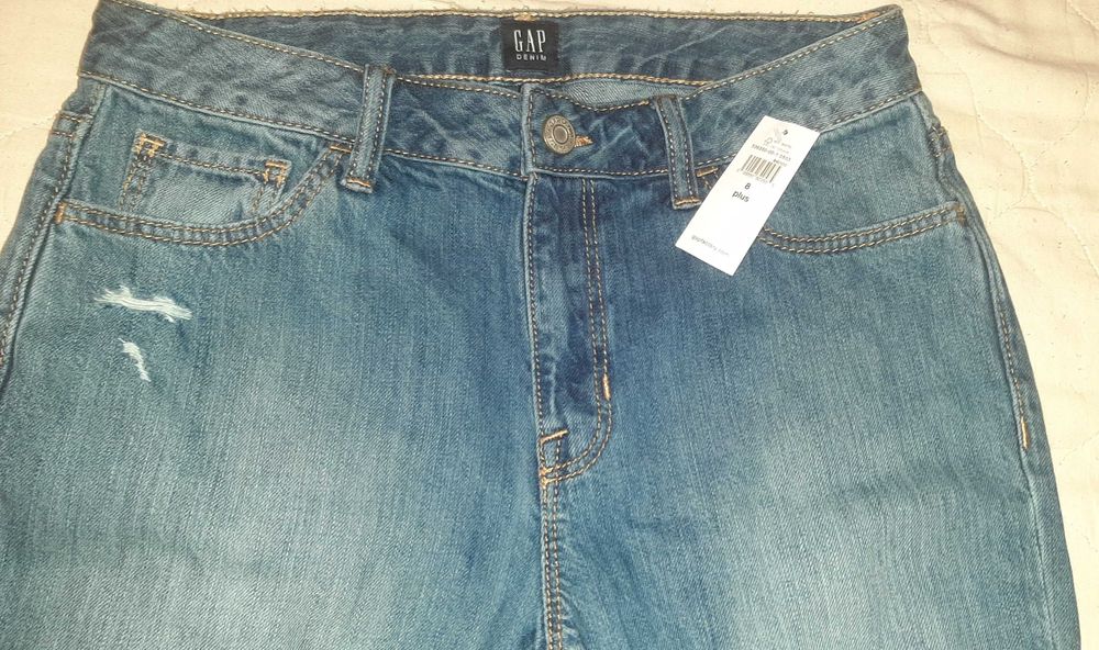 Джинсы бойфренд  xs GAP