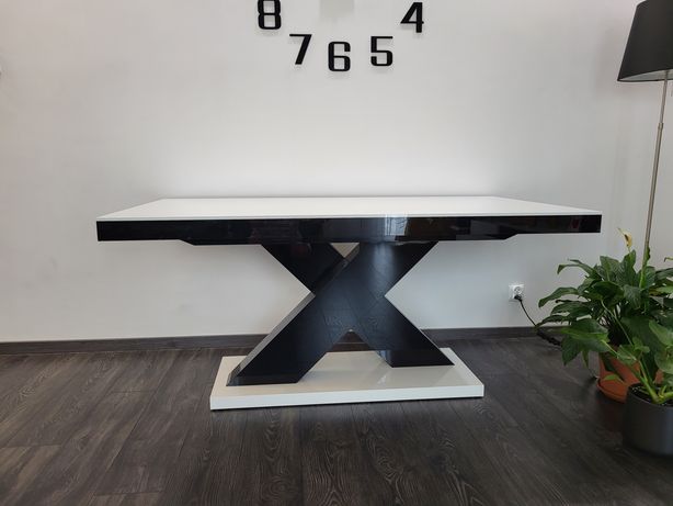 Stół rozkładany Xenon Lux