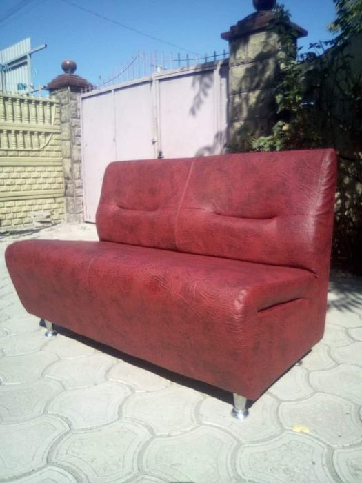 Перетяжка Ремонт Реставрация М'якої мебелі.