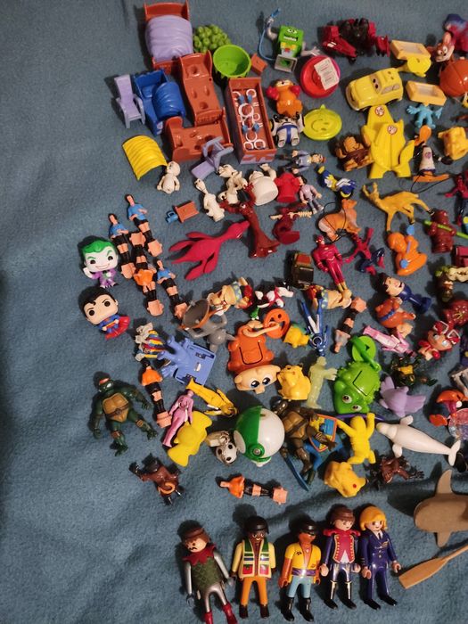 Lote de brinquedos variado