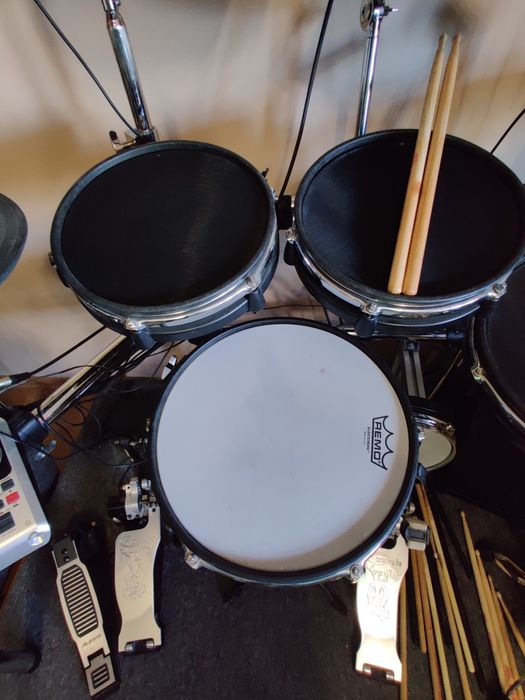 Perkusja elektroniczna Alesis DM 10 pro Mesh