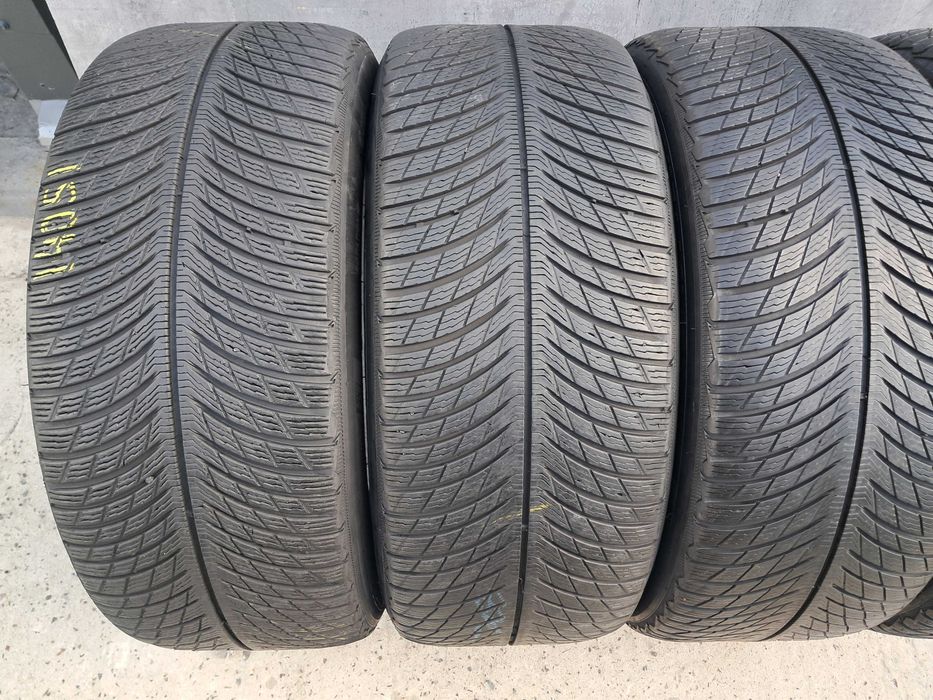 Резина зима 70% протектор Michelin 275/45 R20 Pilot Alpin 5 SUV * RFT