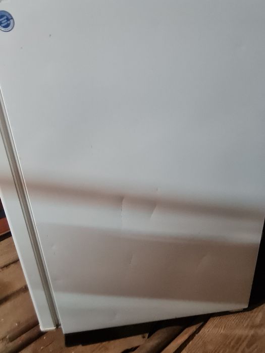 Продам мініхолодильник Liebherr